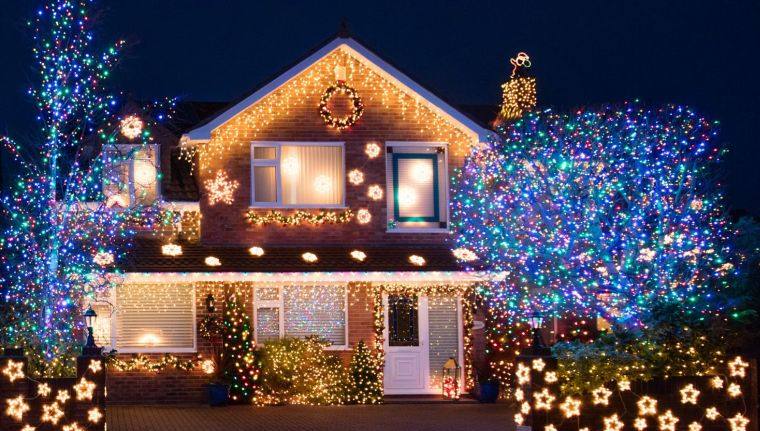 décoration de Noël extérieure lumineuse intéressante 