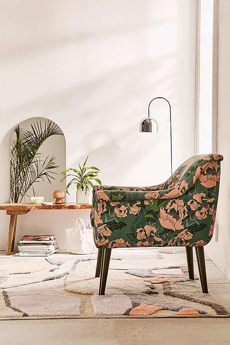 fauteuil motif floral modernité