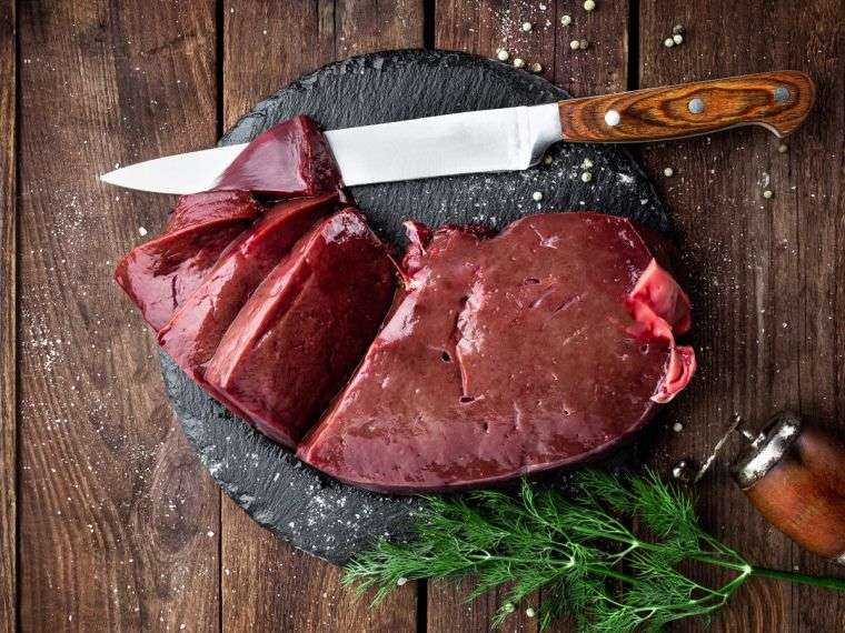 viande organique dans la cuisine 