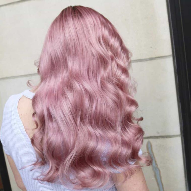 couleur-cheveux tendance 2021 rose