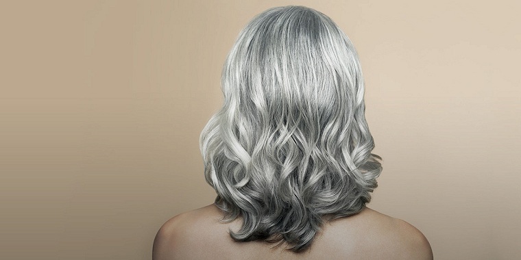 couleur grise cheveux femme nuance