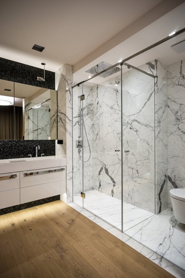 salle de bain en marbre 