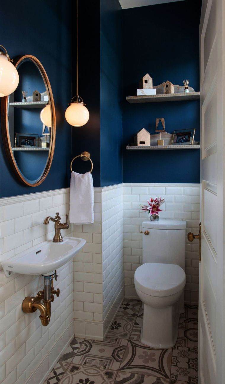 miroir rond salle de bain en bleu