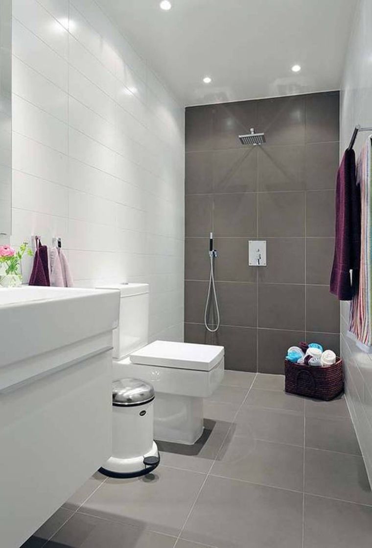 petite salle de bain design bicolore