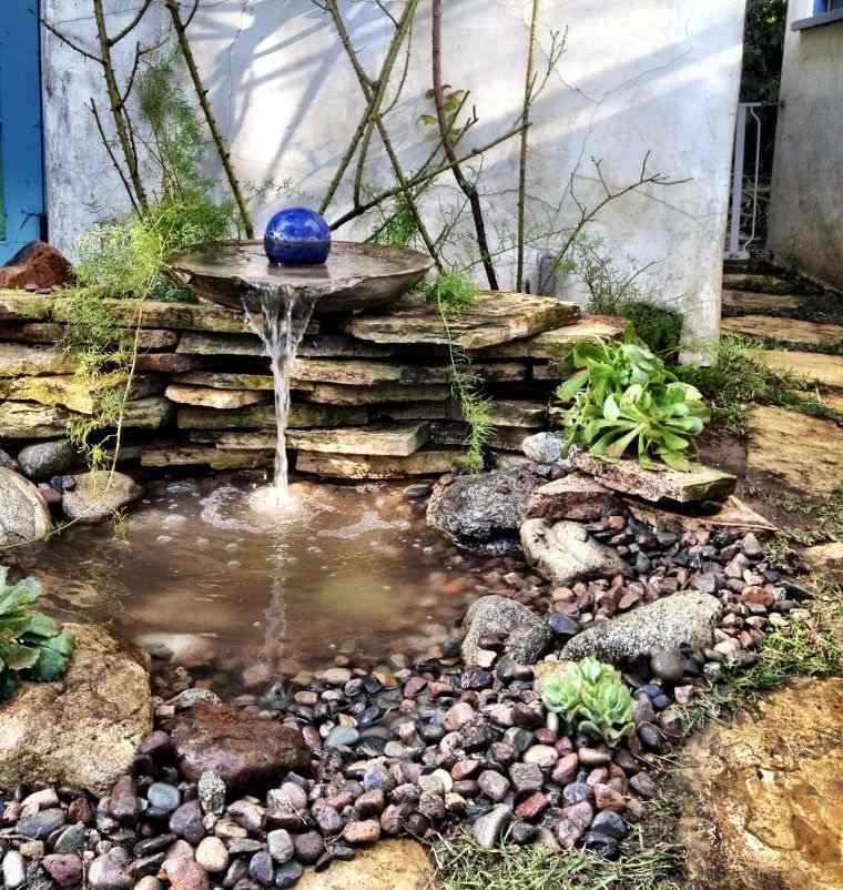 bassin de jardin avec cascade 