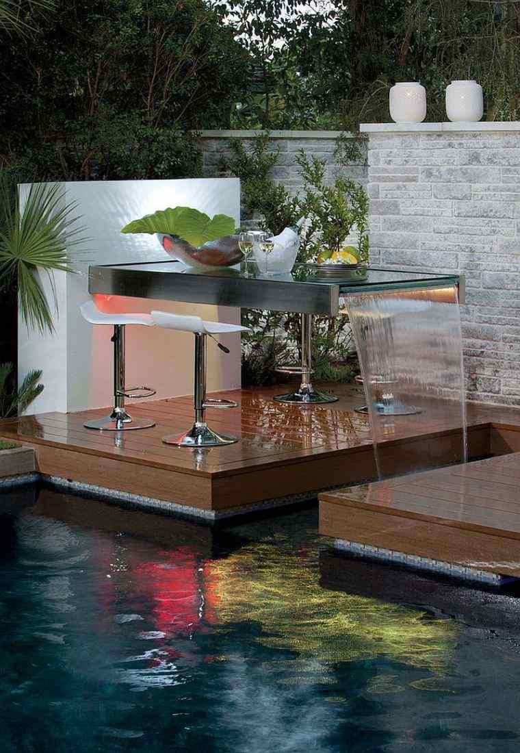 pièce d'eau jardin avec table design 