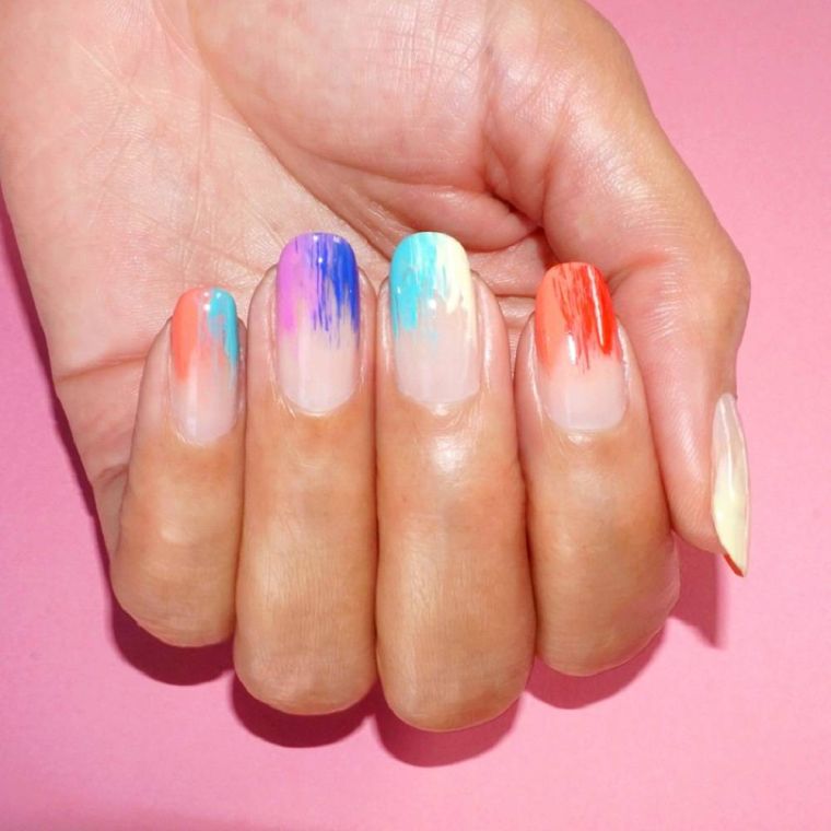 nail art en couleurs vives 