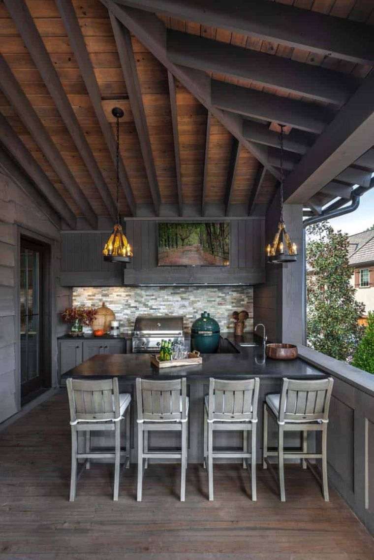terrasse avec cuisine extérieure 