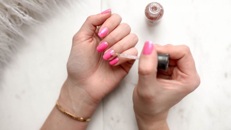renforcer ses ongles après une manucure gel