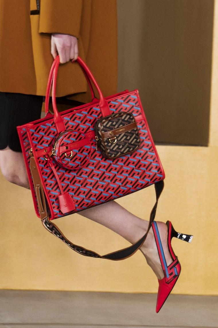sac versace rouge compartiments