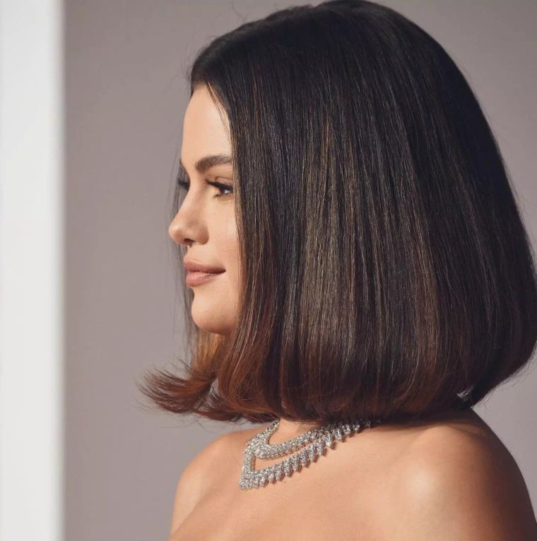 coiffure moderne 2022 bob de Selena Gomez