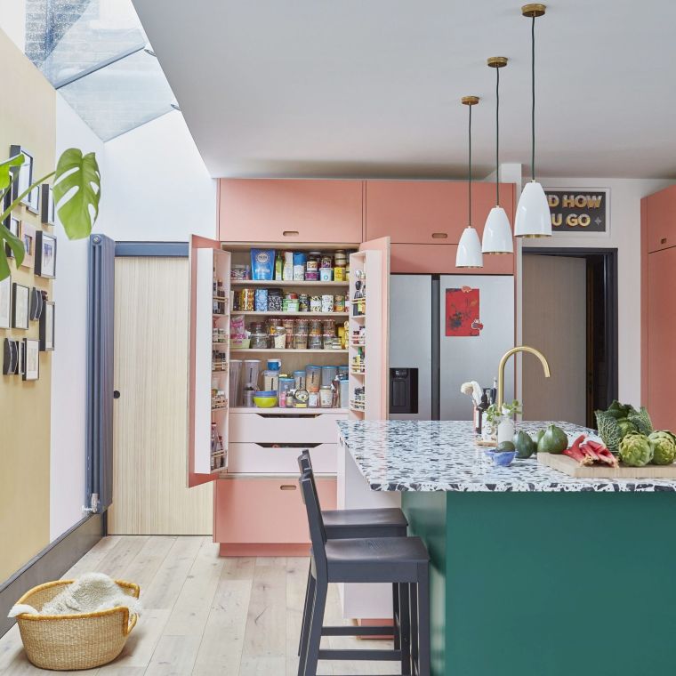 cuisine moderne en vert et rose