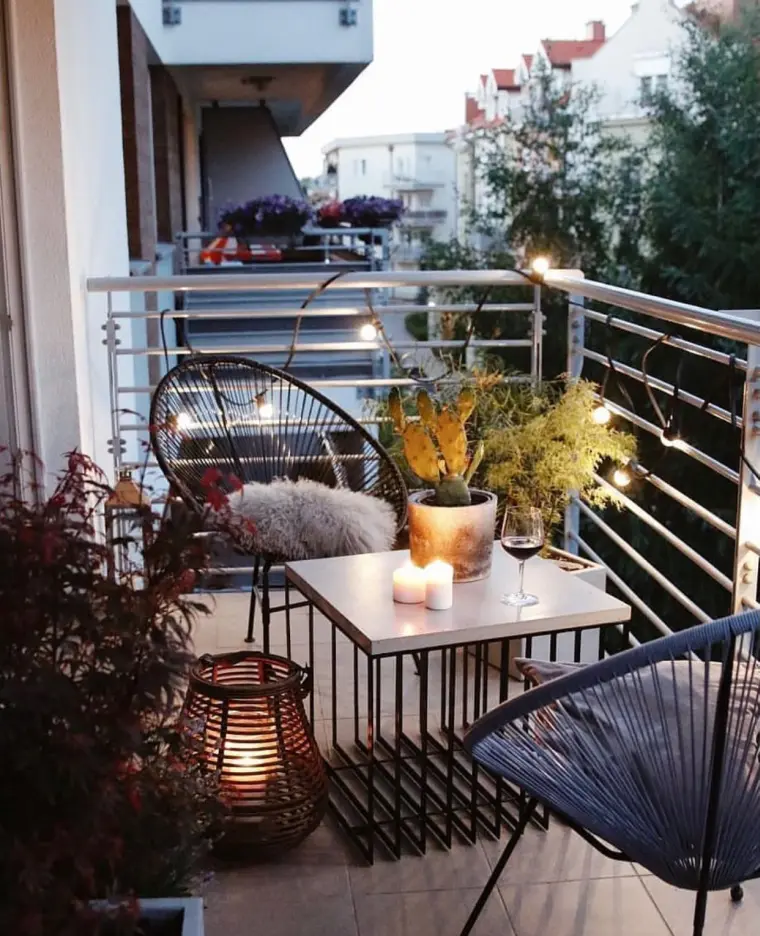 idées pour décorer un petit balcon moderne