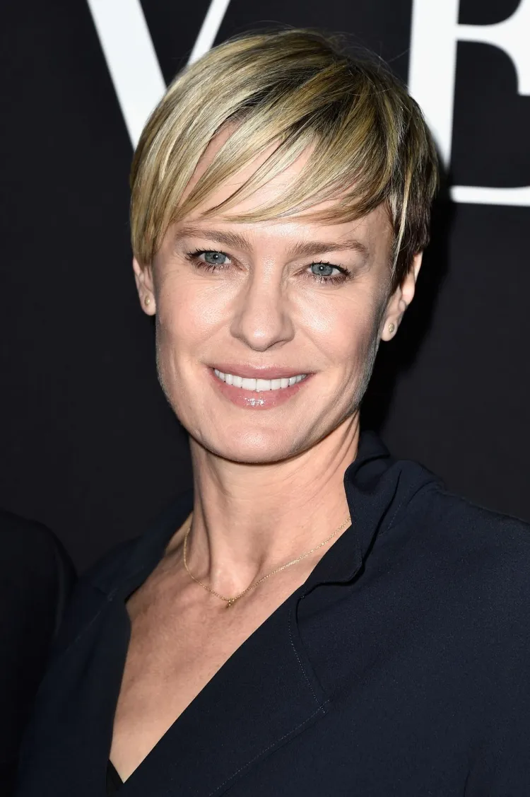 belle coupe pixie robin wright