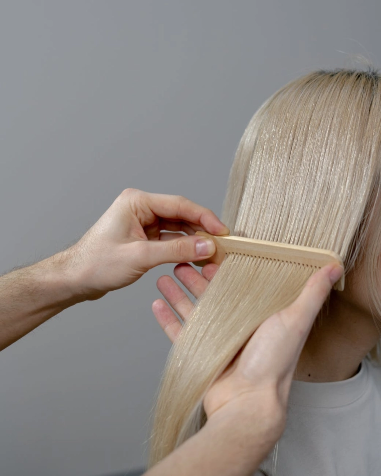 Comment coiffer les cheveux fins et courts