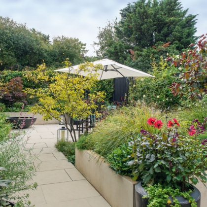 idées pour bordures de jardin originales hautes