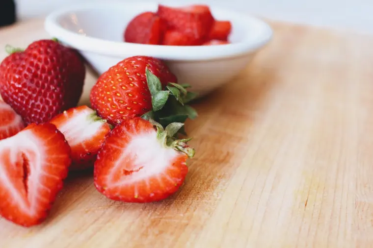 manger fraises à calories négatives