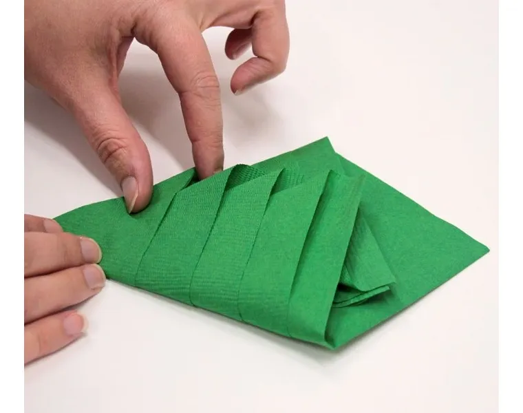 serviettes en papier pliages