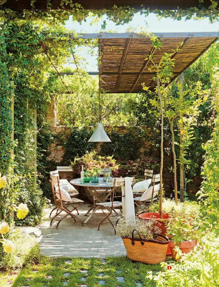 terrasse couverte design jardin 