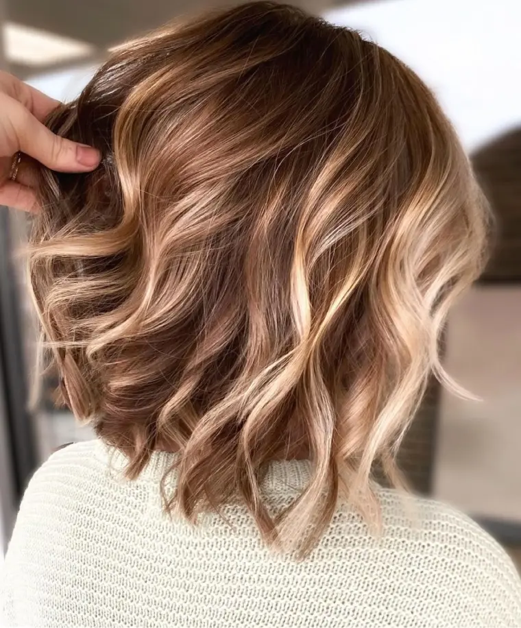 Pourquoi Et Comment Adopter Le Balayage Caramel Sur Brune Ou Chatain