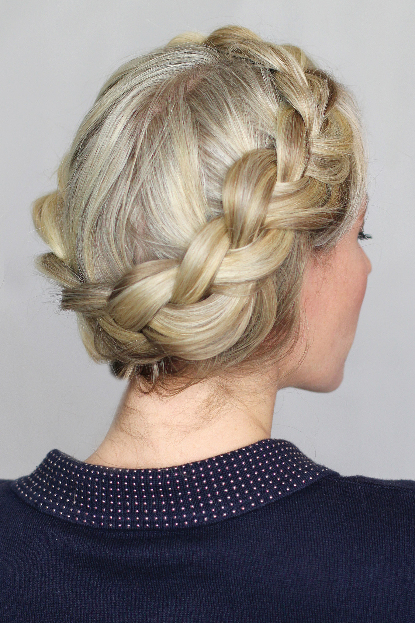 coiffure fortes chaleurs 2022 couronne de tresses