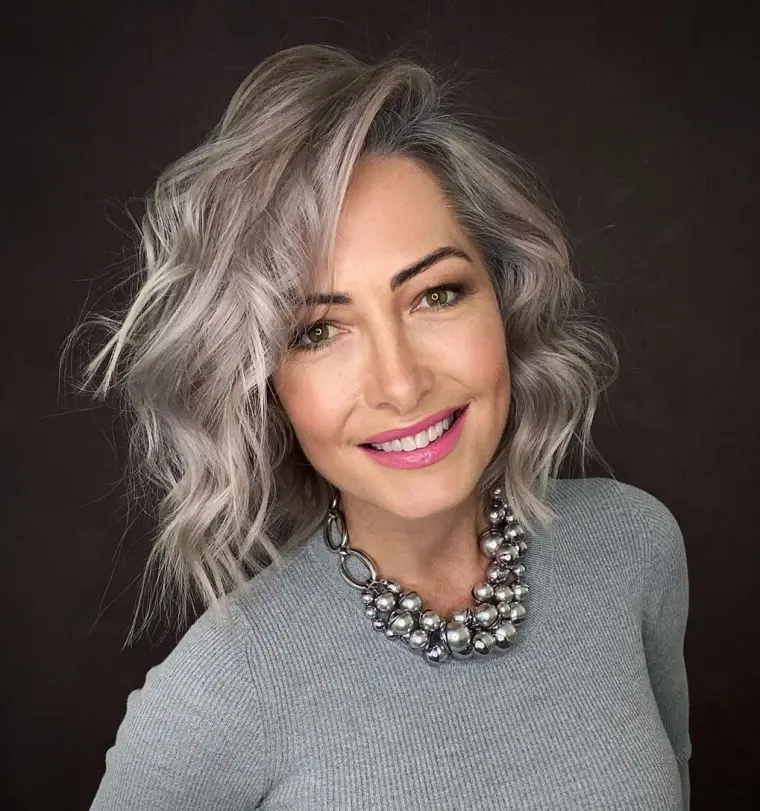 couleur cheveux gris entretien 