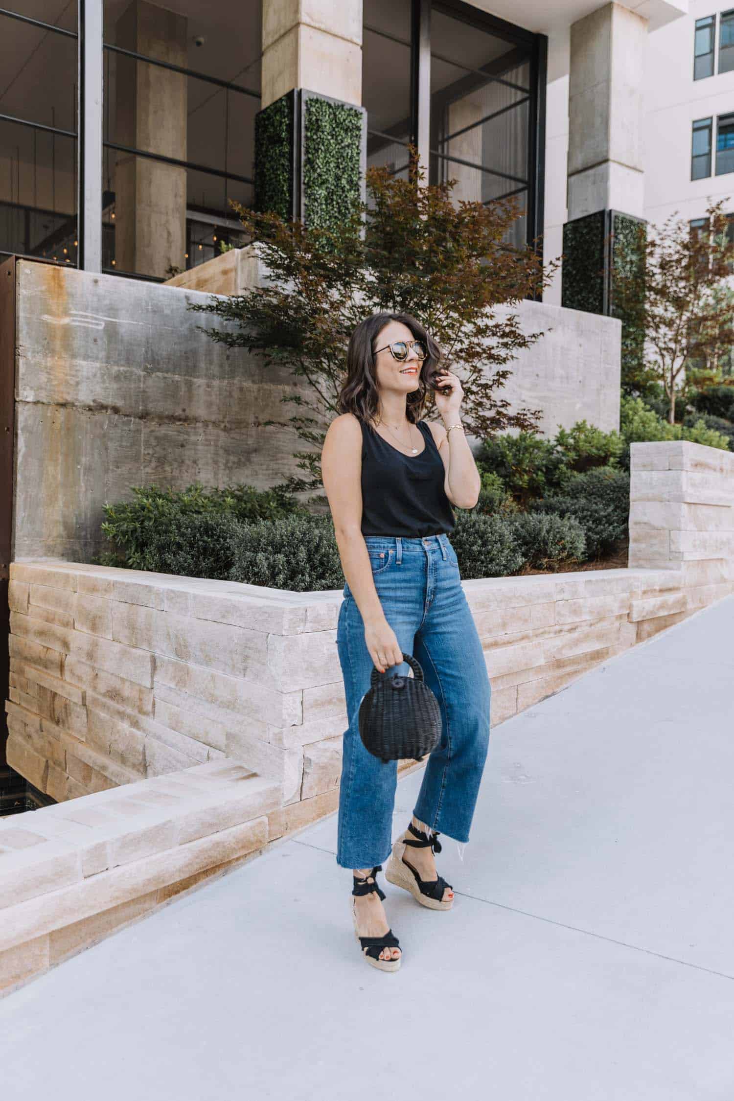 espadrilles compensées tendance été avec un jeans