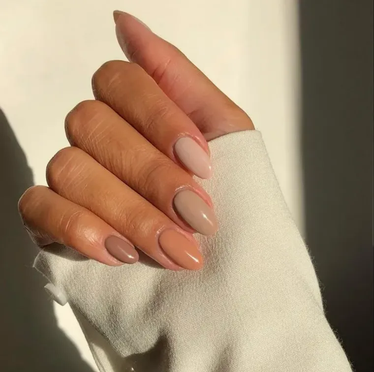ongle tendance 2022 couleurs nudes