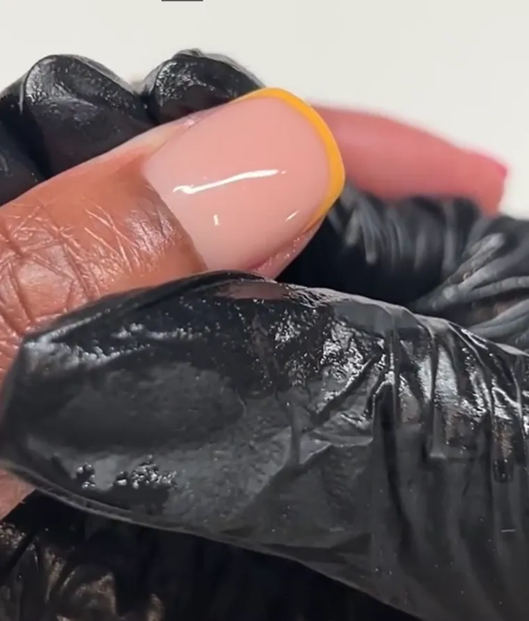 technique manucure italienne étapes