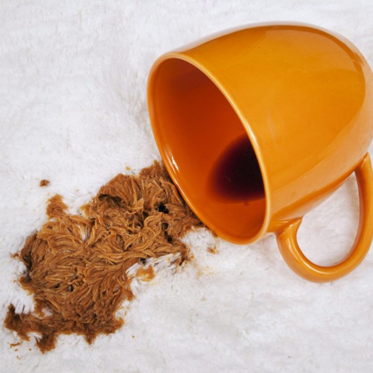 Comment retirer une tâche de café Utilisez ces 4 méthodes magiques pour nettoyer des vêtements