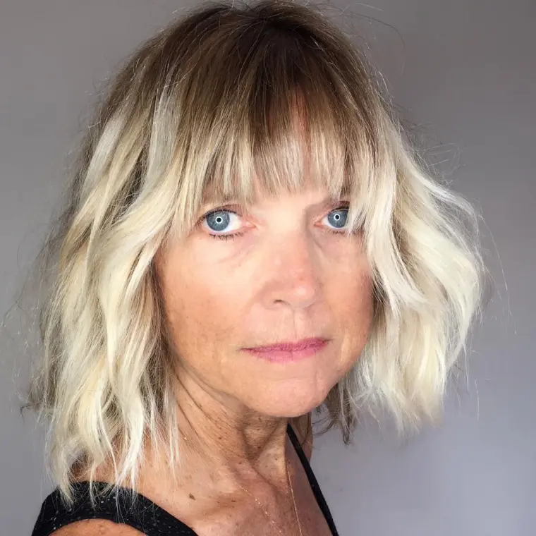 coupe carré shaggy femme 60 ans coiffure tendance