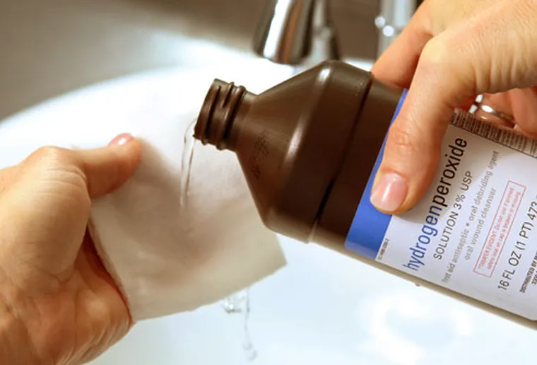 Comment traiter les moisissures avec du peroxyde d'hydrogène