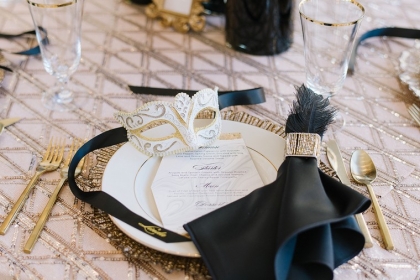 décor table nouvel an noir