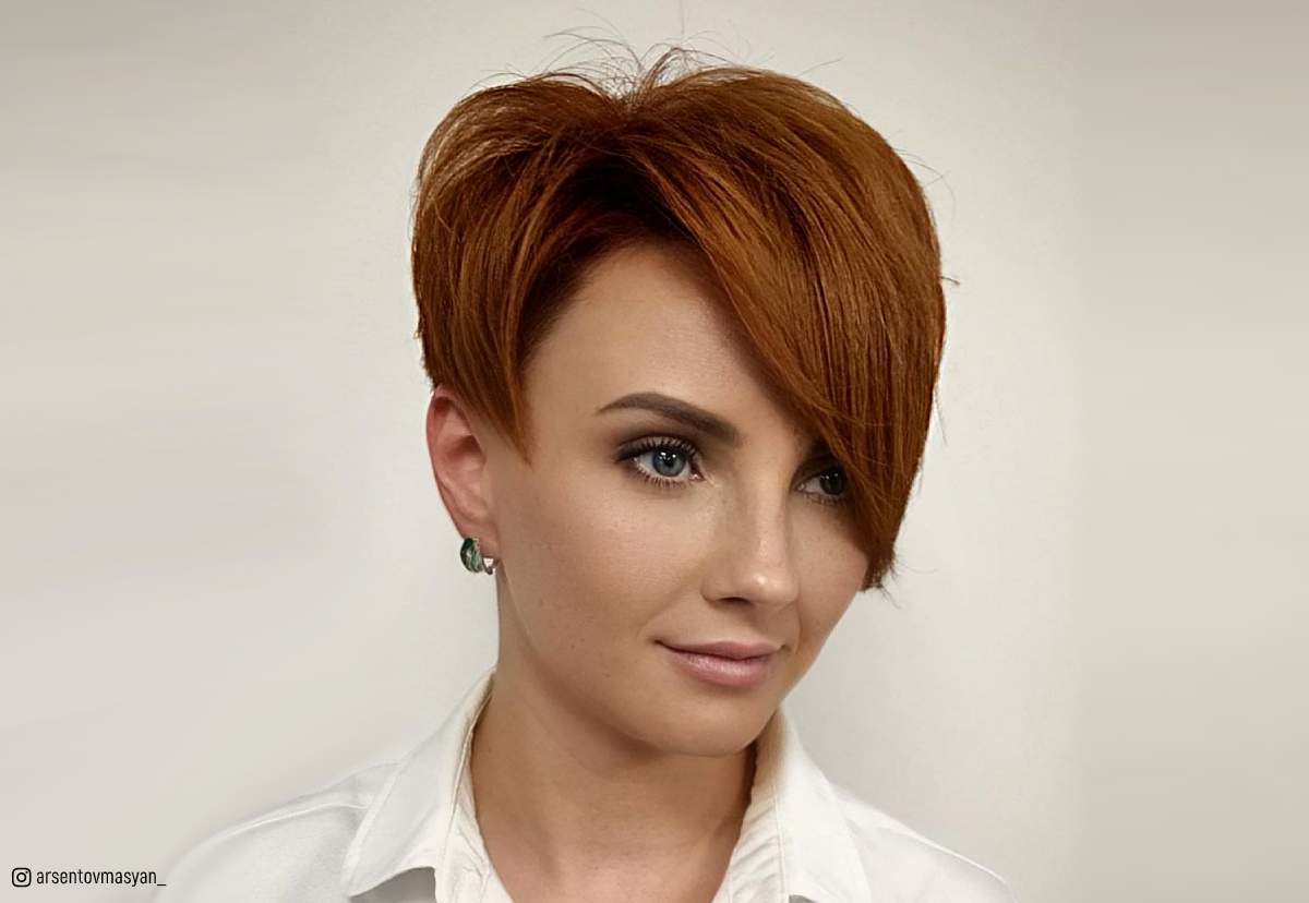 coupe courte asymétrique femme tendance 2023