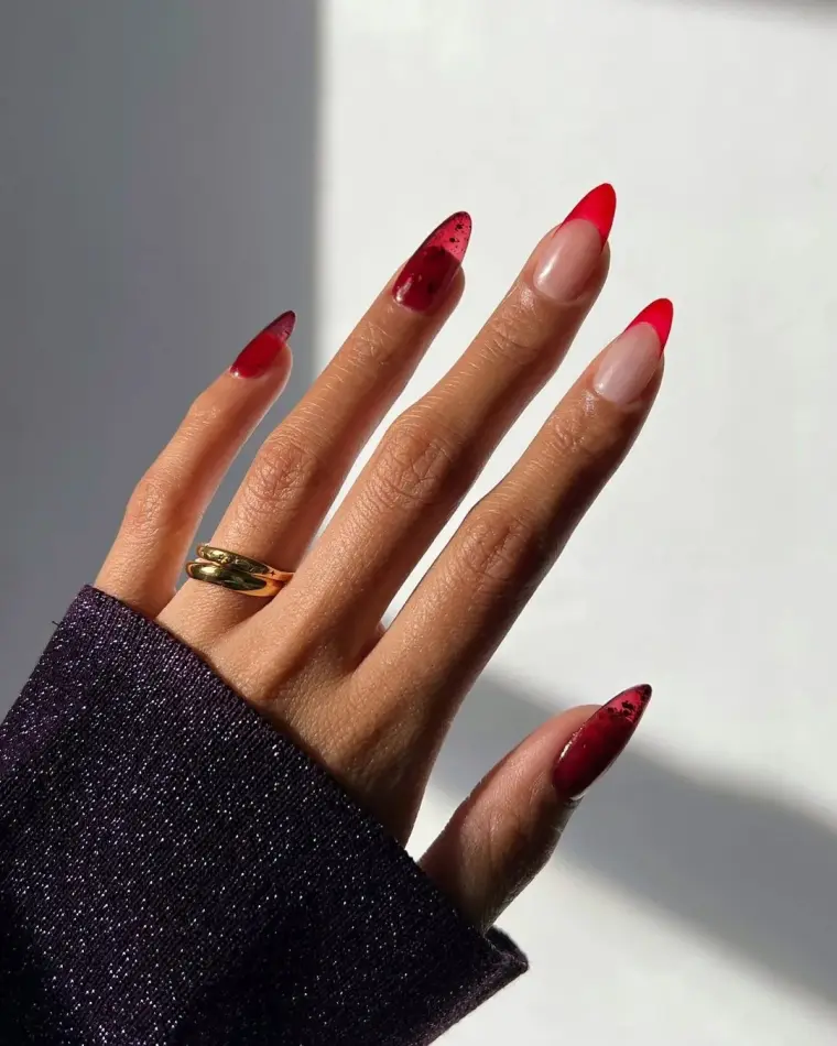 déco ongles gel tendance 2023 en rouge