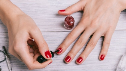 ongles rouges tendance 2023 couleurs de vernis