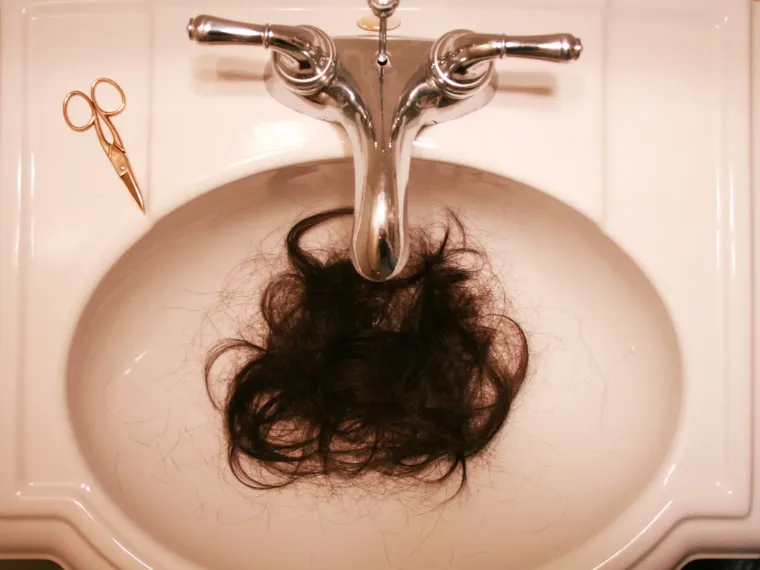 couper ses propres cheveux nettoyer