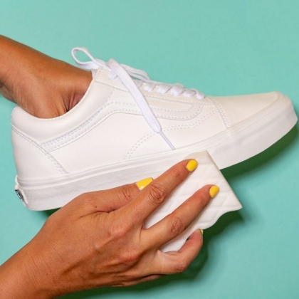 Comment nettoyer des baskets blanches en tissu