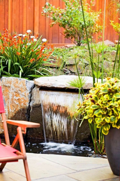 fontaine de jardin zen en pierre