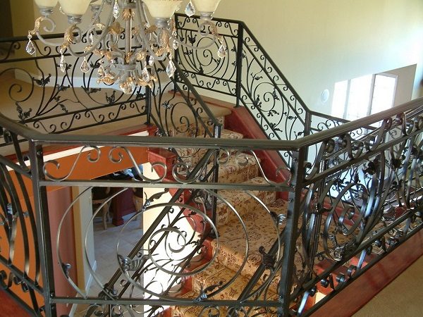 Design intérieur tendance escalier fer forge