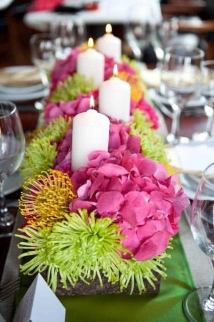 Fleurs bougies table mariage