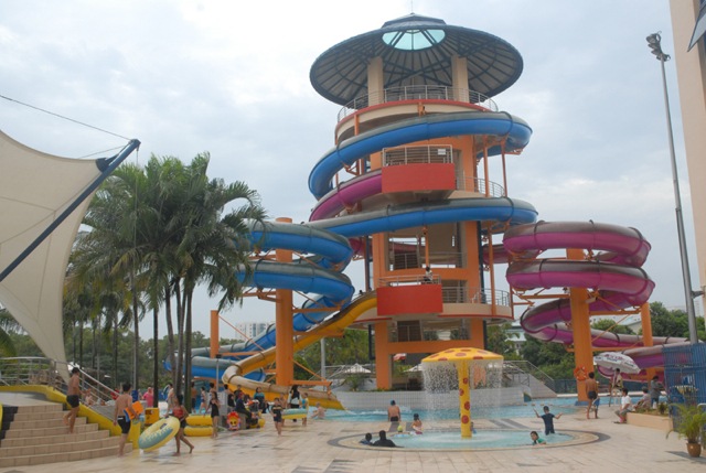 Jurong East Complexe aquatique