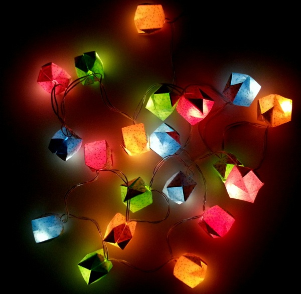 Luminaires en guirlande lumineuse d'origami
