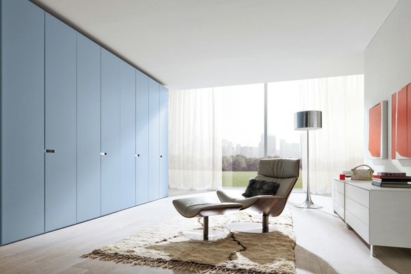 armoire moderne bleue