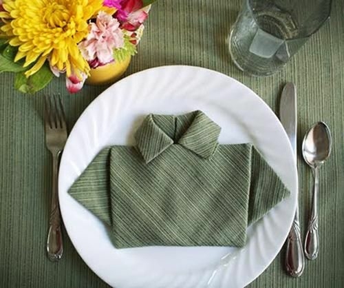 arts de la table assiette serviette striee pliage
