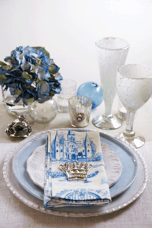 arts de la table fleur hortensia couronne bleu
