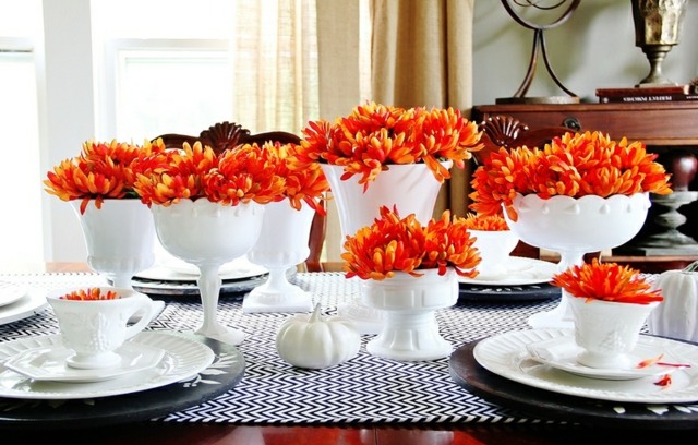 belles fleures automnal décoration table vases simples