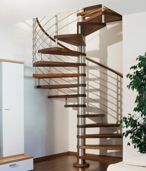 bois spirale escalier appartement moderne