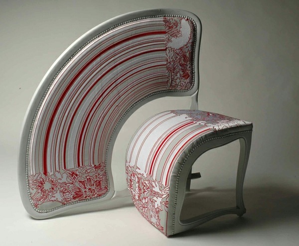 chaise esthétique inutilisable mais fascinate