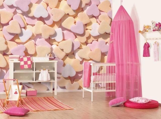 chambre-bébé-fille-idée-originale-couleur-rose-coeurs-muraux